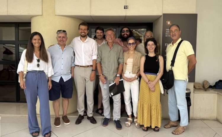 Livre entregou listas aos órgãos autárquicos do concelho de Faro