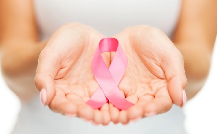 Movimento «Outubro Rosa» passa por Silves com ação de sensibilização