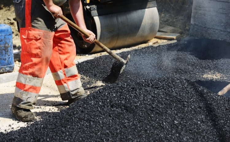 Câmara de Lagoa investe cerca de 1 milhão de euros em repavimentações