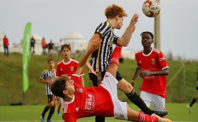 Portimão e Mexilhoeira Grande recebem jovens talentos do futebol  