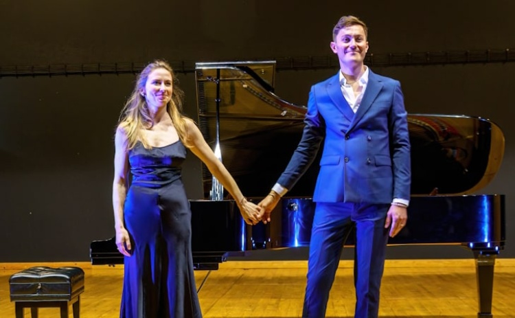 Barítono suíço Äneas Humm atuou em Faro em concerto solidário 