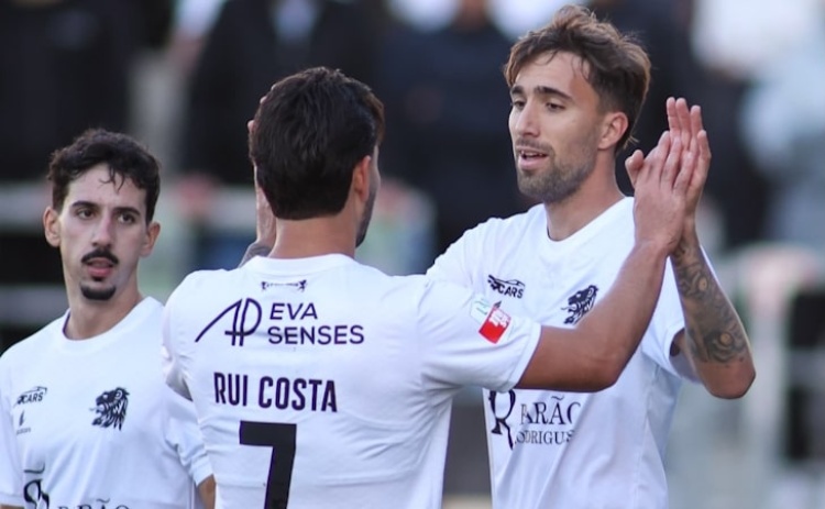 Farense goleia Silves e passa aos ‘oitavos’ da Taça