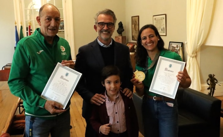 Município de Faro homenageou campeã surdolímpica Joana Santos e reivindica reconhecimento nacional
