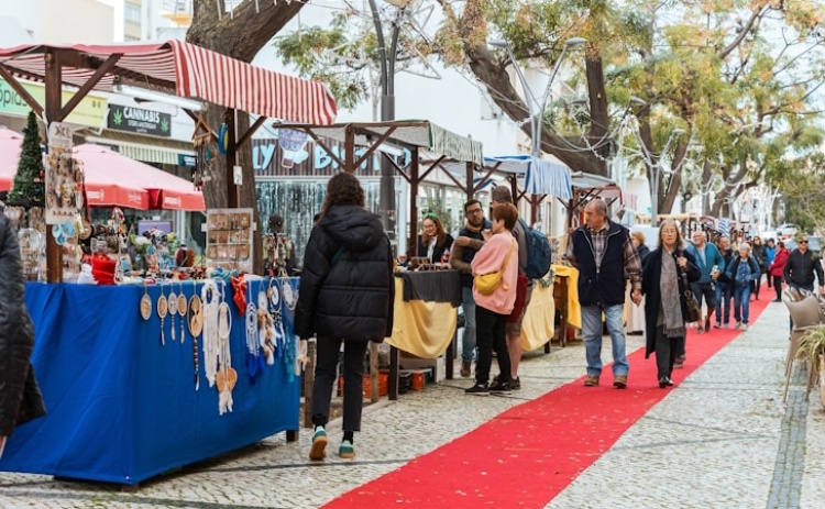 Quarteira celebra época natalícia com a Rua de Natal