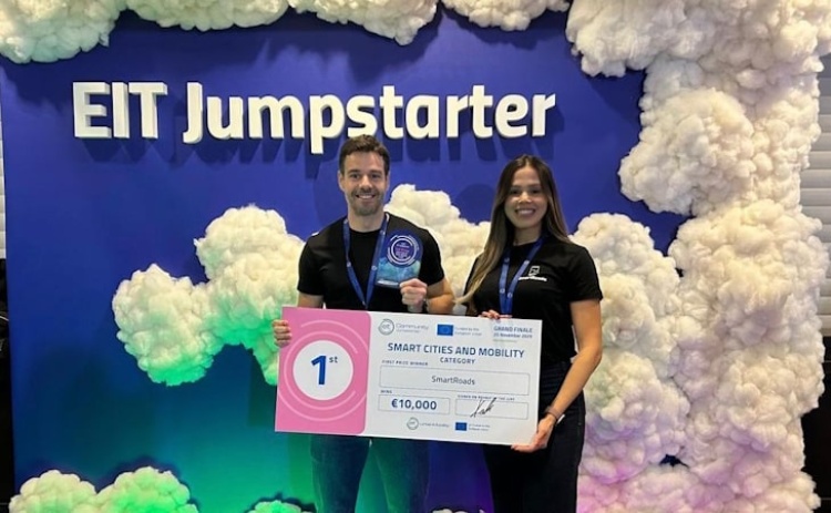Empresário olhanense vence EIT Jumpstarter com a startup SmartRoads