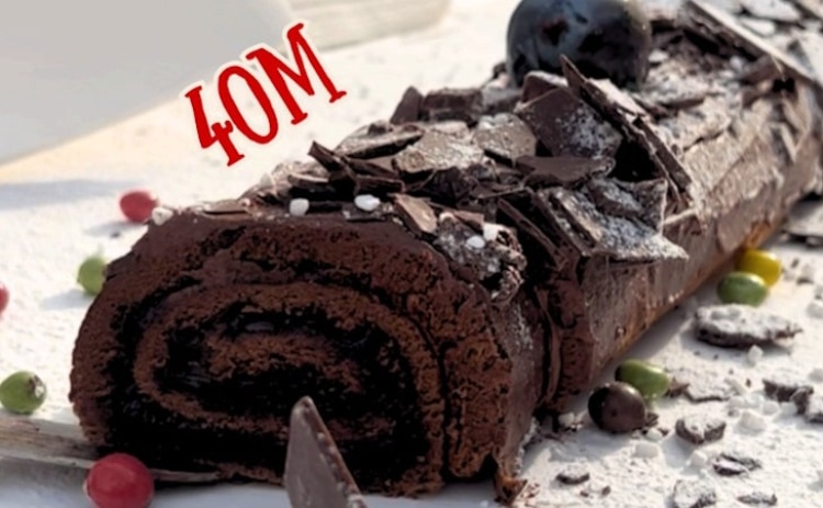 Quarteira recebe 2.&ordf; edi&ccedil;&atilde;o do mega tronco de Natal solid&aacute;rio