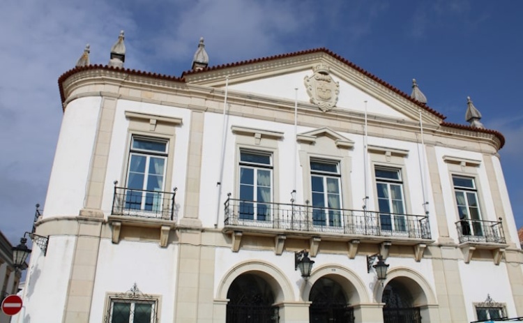 Aprovado or&ccedil;amento da C&acirc;mara de Faro para 2026 no valor de 83,5 ME