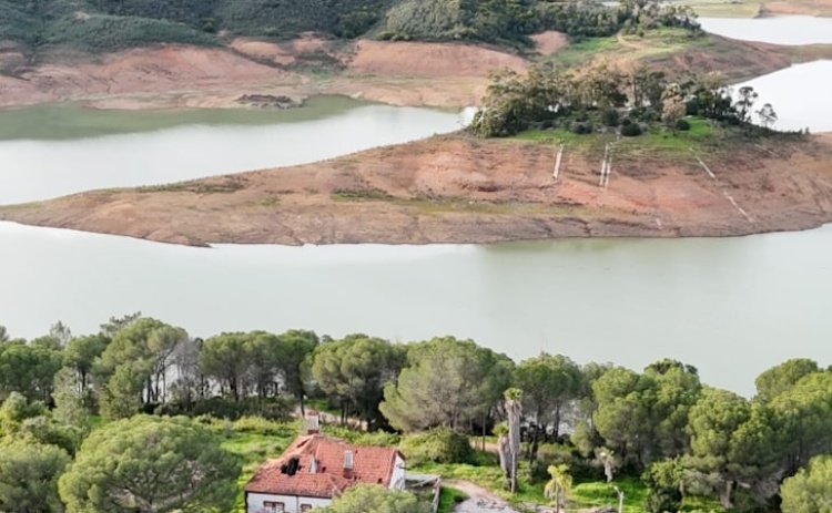 Entidades iniciam descargas controladas nas Barragens do Arade e de Odelouca