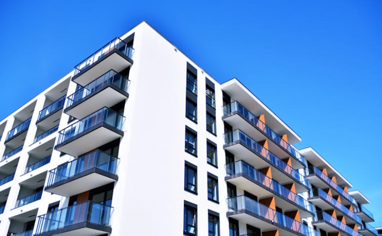 Algarve &eacute; a regi&atilde;o mais inacess&iacute;vel do pa&iacute;s para comprar ou arrendar casa 