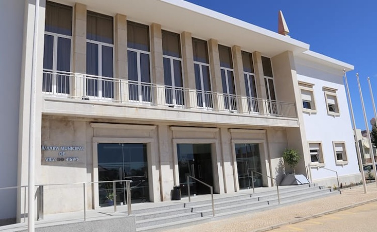 Com or&ccedil;amento de 26M, C&acirc;mara de Vila do Bispo define op&ccedil;&otilde;es de investimento