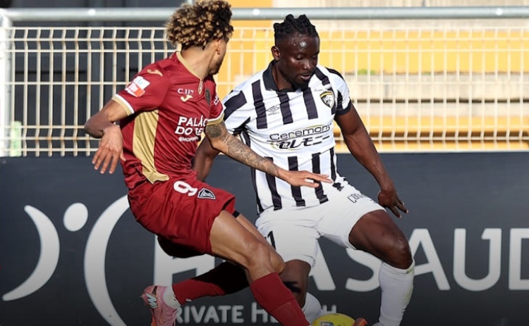 II Liga: Acad&eacute;mico de Viseu vence Portimonense com golo solit&aacute;rio de Gohi