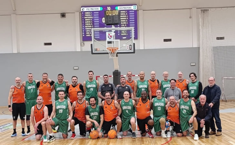 Jogo entre Portimonense SC e Gin&aacute;sio CO inaugurou 1&ordf; Liga Masters Basquetebol Algarve