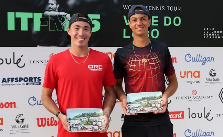 Tiago Pereira recupera t&iacute;tulo de pares em Vale do Lobo depois de perder nas meias-finais de singulares