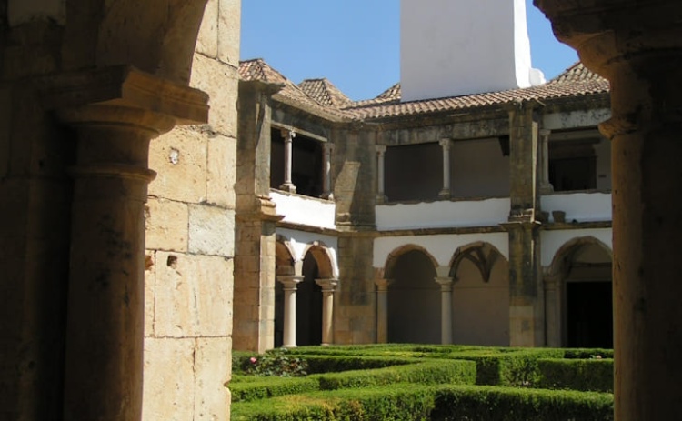 Museu Municipal de Faro inaugura exposi&ccedil;&atilde;o de arte portuguesa de cole&ccedil;&atilde;o particular