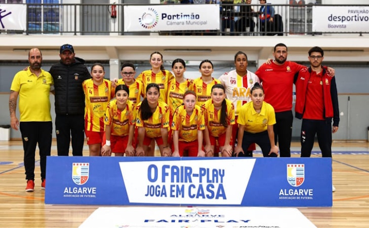 CRD Santaluziense conquista Superta&ccedil;a do Algarve de Futsal Juniores Femininos