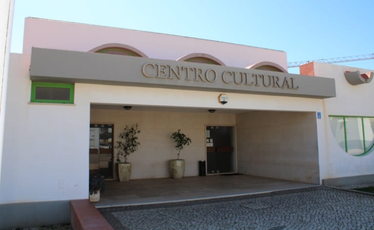 Quinzena do Livro e da Leitura promove h&aacute;bitos de leitura em Vila do Bispo