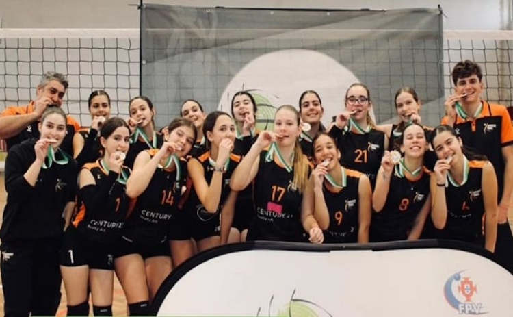 Voleibol: Equipa feminina do Atl&eacute;tico Clube de Albufeira conquista dobradinha na Ta&ccedil;a Regional do Alentejo e Algarve   