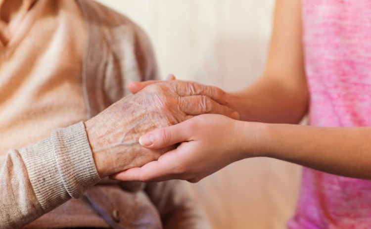 Sess&otilde;es sobre sa&uacute;de mental do cuidador informal em Monchique e Olh&atilde;o