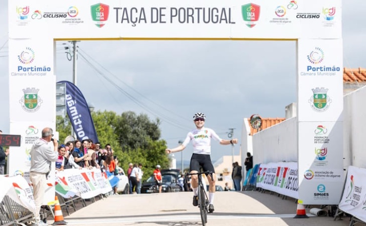 Daniela Campos volta a vencer e refor&ccedil;a lideran&ccedil;a da Ta&ccedil;a de Portugal Feminina