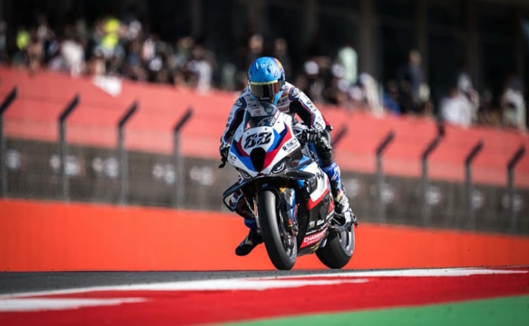 Miguel Oliveira sofre queda na terceira sess&atilde;o de treinos livres em Portim&atilde;o