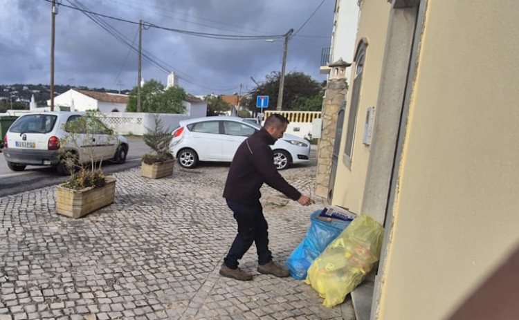 Munic&iacute;pio de S&atilde;o Br&aacute;s de Alportel iniciou recolha seletiva porta-a-porta em Vilarinhos