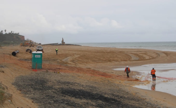 Alimenta&ccedil;&atilde;o artificial das praias entre Quarteira e Garr&atilde;o termina a tempo da &eacute;poca balnear