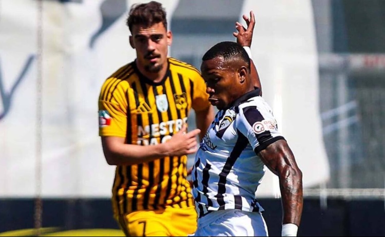 II Liga: Portimonense bate Lusit&acirc;nia de Lourosa com reviravolta nos descontos
