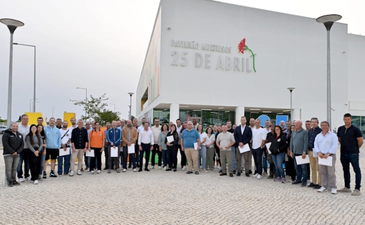 C&acirc;mara de Loul&eacute; canaliza 1,6 milh&otilde;es de euros para 52 entidades desportivas