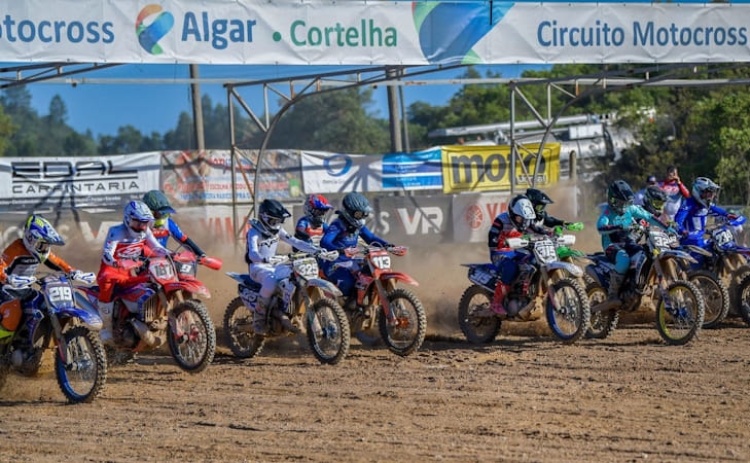 Cortelha recebe 3.&ordf; jornada do Campeonato Nacional de Motocross 