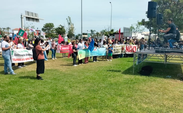 Manifesta&ccedil;&atilde;o do 1.&ordm; de Maio em Faro contra o pacote laboral 