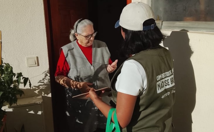 J&aacute; recebeu uma equipa da EMARP em casa?  Com restos de comida n&atilde;o se brinca!