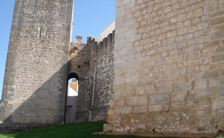 Fotografia motiva fam&iacute;lias a explorar centro hist&oacute;rico de Loul&eacute; 