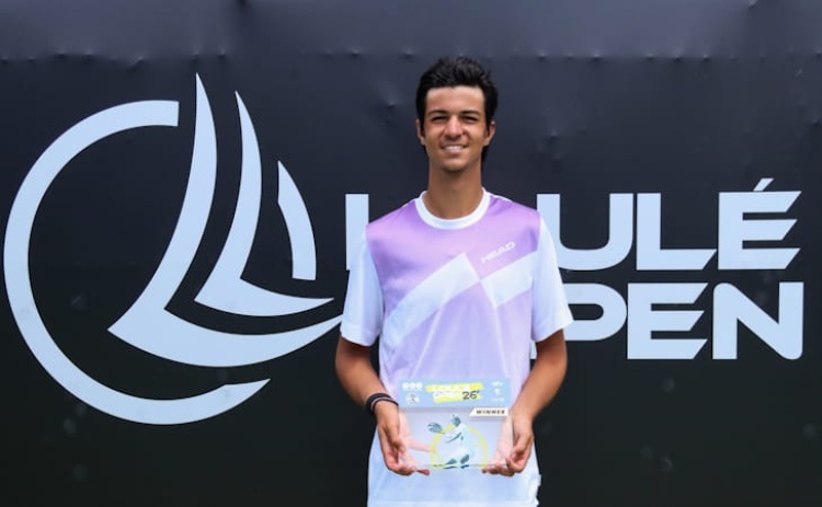 Algarvio Tiago Pereira vence Loul&eacute; Open
