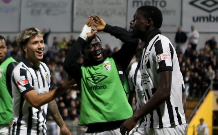 Pa&ccedil;os de Ferreira desce &agrave; Liga 3, Portimonense salva-se e &lsquo;atira&rsquo; Farense para o play-off