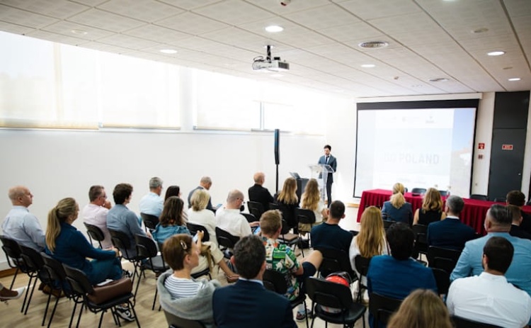 Semin&aacute;rio reuniu em Lagoa representantes institucionais e empresariais de Portugal e Pol&oacute;nia 