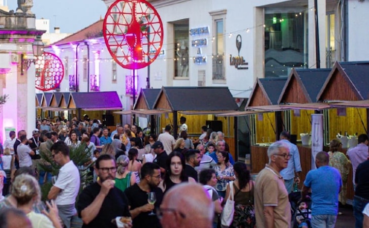 Lagoa convida a "viver" cinco noites de cultura, vinho, m&uacute;sica e gastronomia 