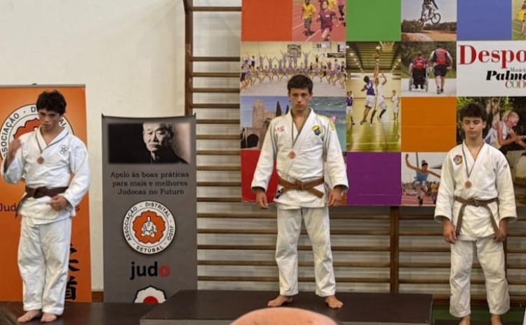 Judoca algarvio conquista ouro em Palmela
