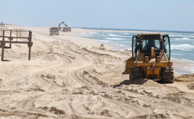 Refor&ccedil;o de 40 mil m&sup3; de areia na Praia da Fuseta-Mar conclu&iacute;do dentro de duas semanas