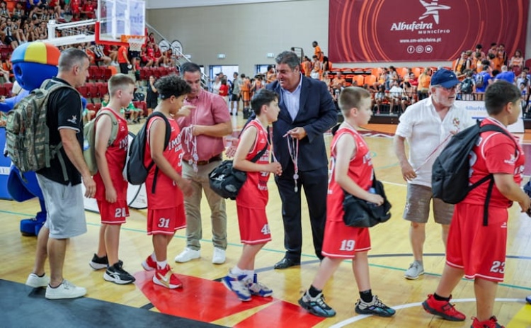 Albufeira celebrou Dia Nacional do Mini Basquete