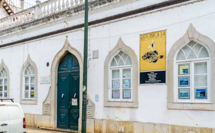 Edif&iacute;cio hist&oacute;rico de Olh&atilde;o classificado como Im&oacute;vel de Interesse Municipal