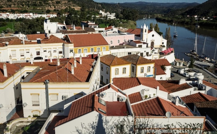 Munic&iacute;pio de Alcoutim transfere 175 mil euros para as Juntas de Freguesia do concelho