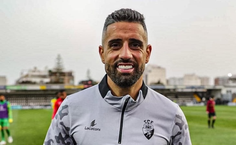 Farense anuncia sa&iacute;da do avan&ccedil;ado Marco Matias ap&oacute;s quatro &eacute;pocas