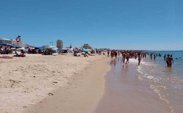 Praias do Algarve v&atilde;o ter mapa para clarificar &aacute;reas livres e de concess&atilde;o
