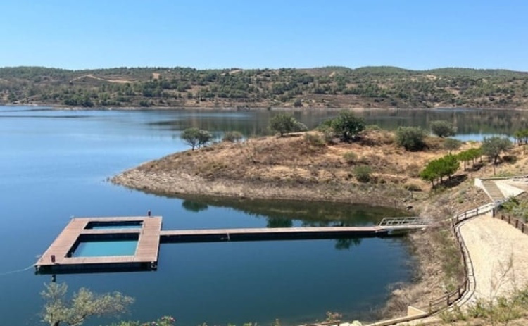 Interior algarvio tem nova &aacute;rea balnear em barragem no concelho de Castro Marim
