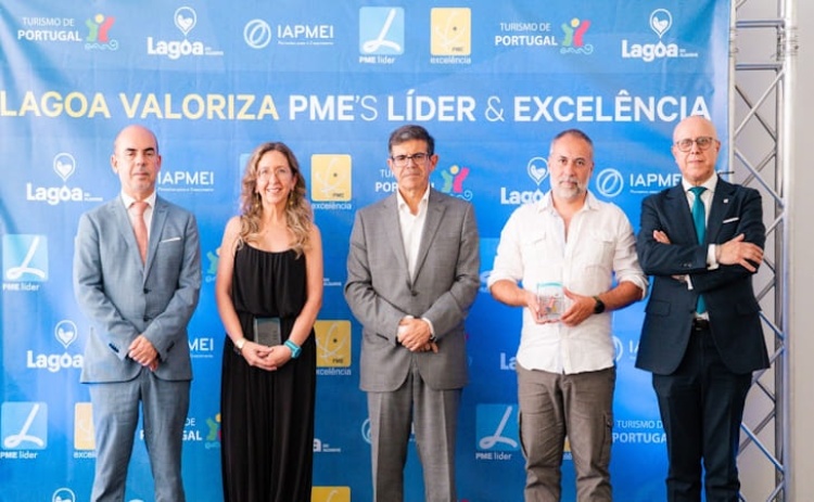 Empresas PME L&iacute;der e PME Excel&ecirc;ncia de Lagoa reconhecidas pelo munic&iacute;pio