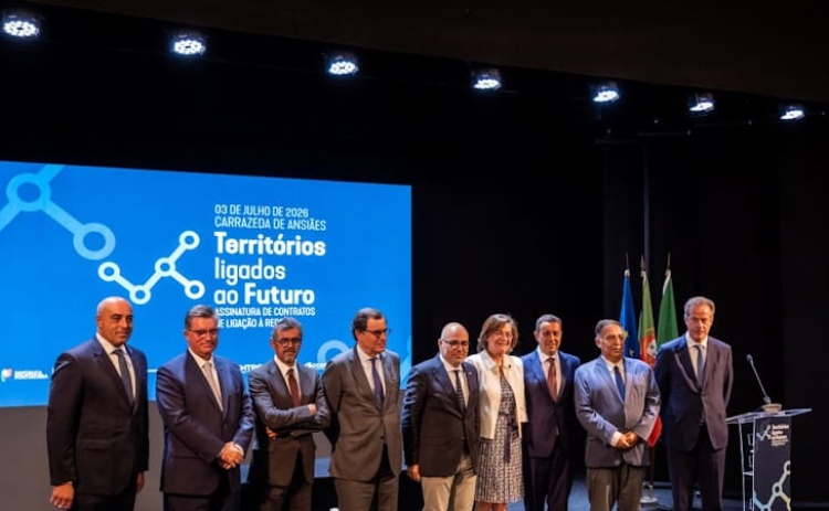 Mais de 34 mil habita&ccedil;&otilde;es do interior do Algarve v&atilde;o ter fibra &oacute;tica
