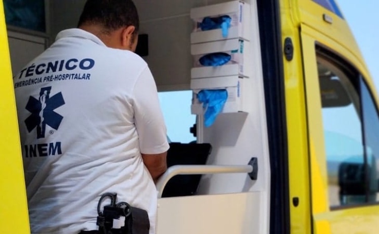 Trabalhadores denunciam &ldquo;retirada de 100 ambul&acirc;ncias&rdquo; do dispositivo do INEM
