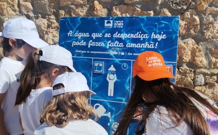 Lagos assinala 40 anos do Programa Bandeira Azul nas praias do concelho