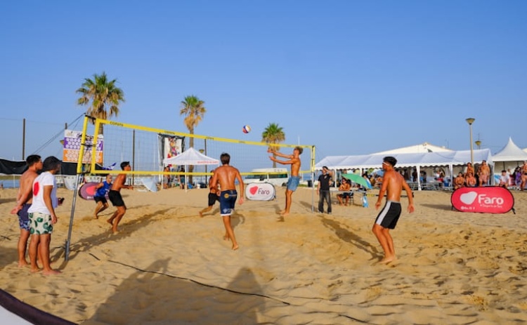 Festival gratuito junta desporto, m&uacute;sica e cultura na Praia de Faro