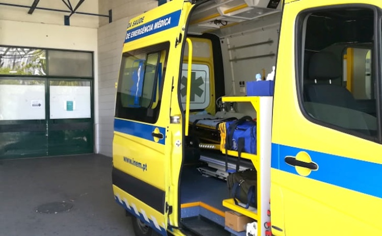 Sindicato diz que ambul&acirc;ncia que transportou ex-PR no Algarve ser&aacute; um exemplo da "redu&ccedil;&atilde;o de meios" do INEM